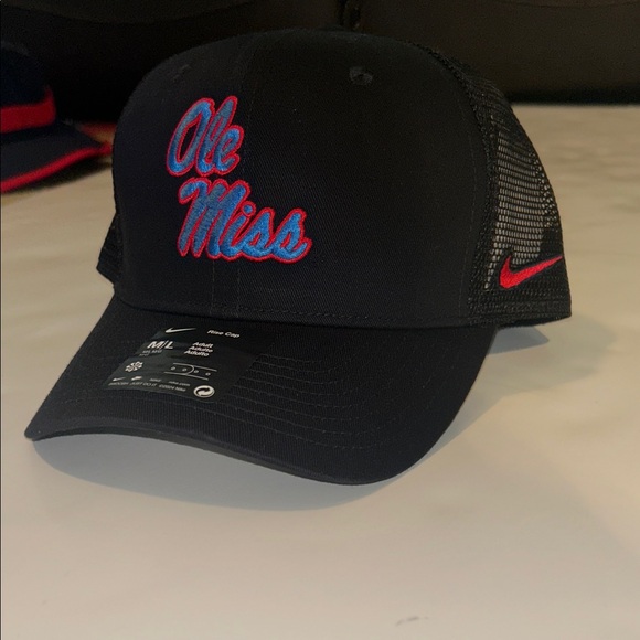 Nike Black and Red Ole Miss Hat - Picture 1 of 7